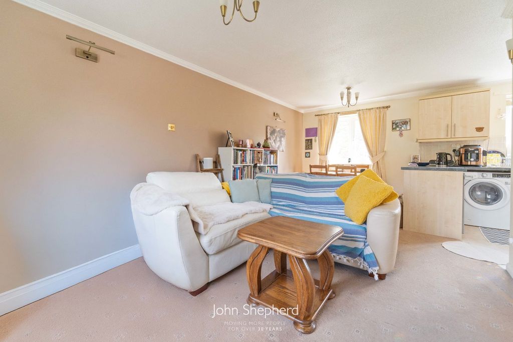 Property photo 3 of 14 Picture No. 02