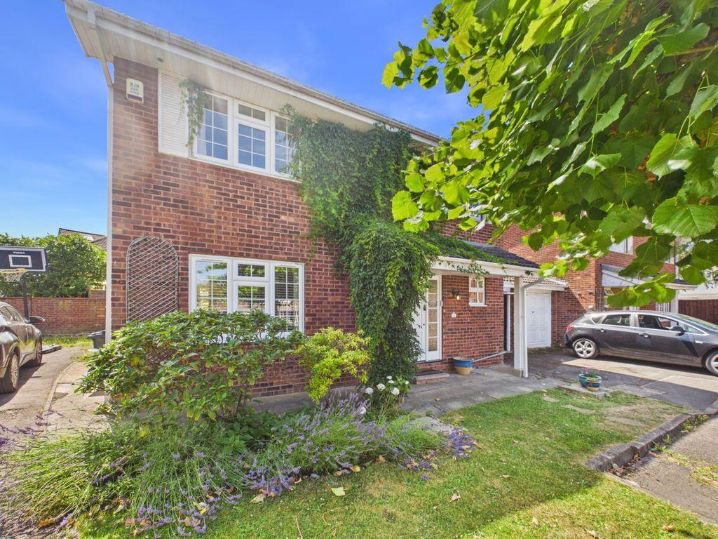 Property photo 1 of 13 Front