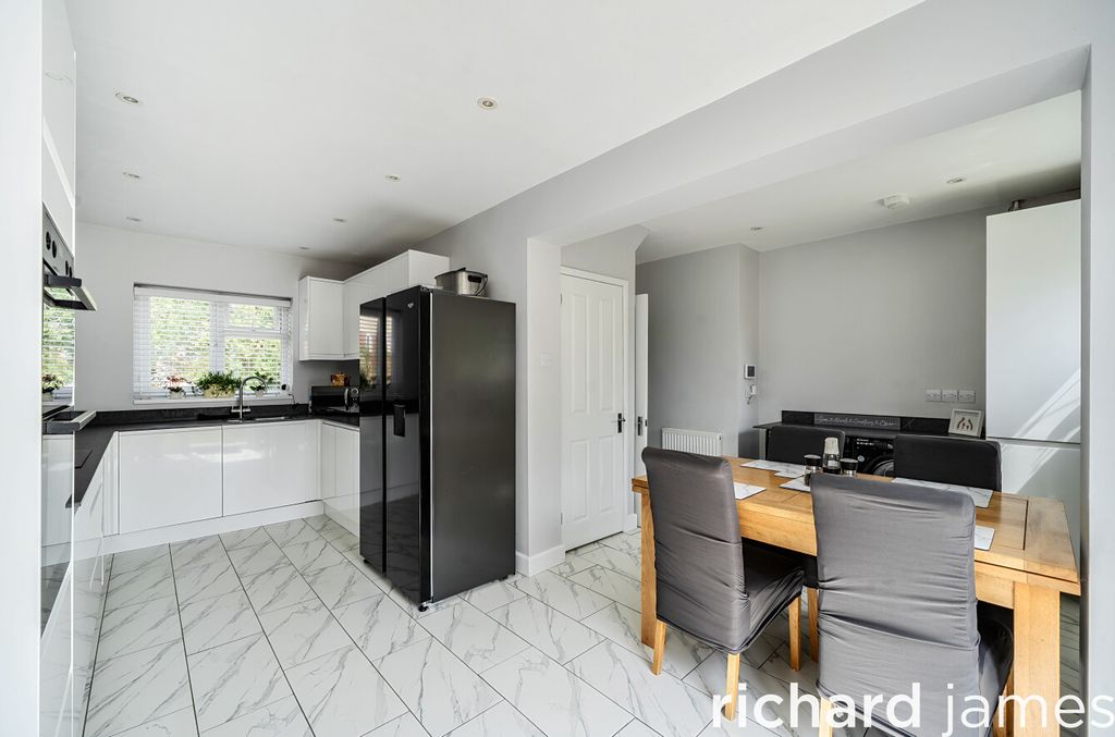 Property photo 3 of 12 c7d62d5721Ed46F88Bb258242523855B