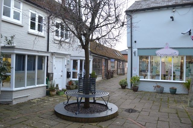 Property photo 2 of 12