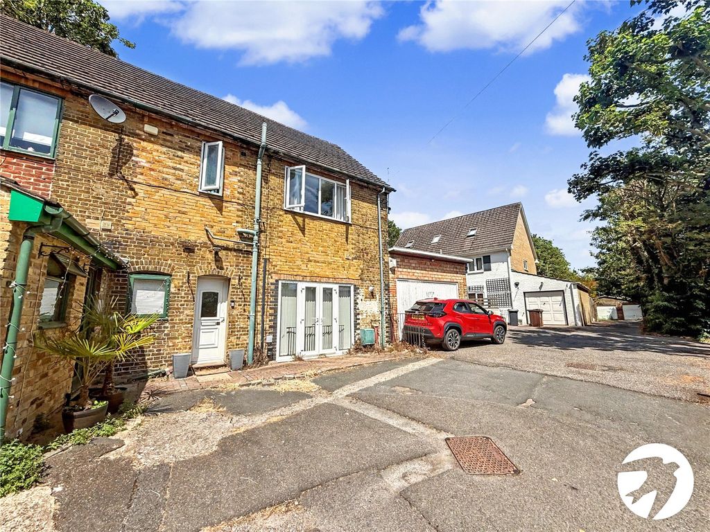 Property photo 1 of 7 Picture No. 10