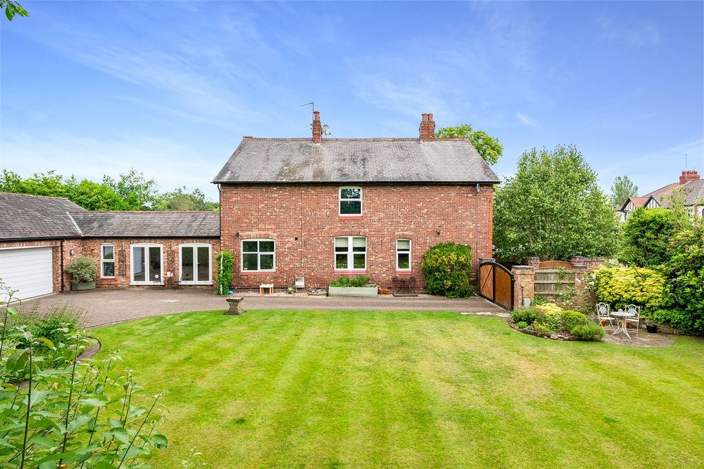 Property photo 1 of 19 (Main)
