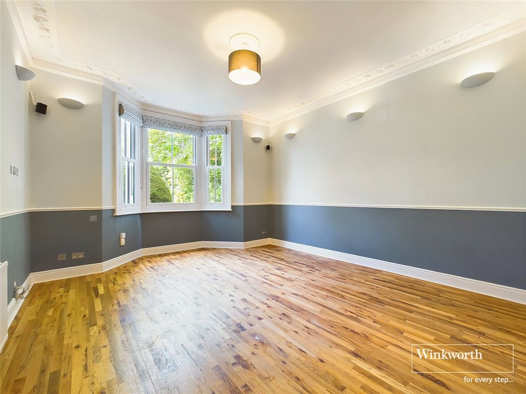 Property photo 2 of 11 Picture No. 09