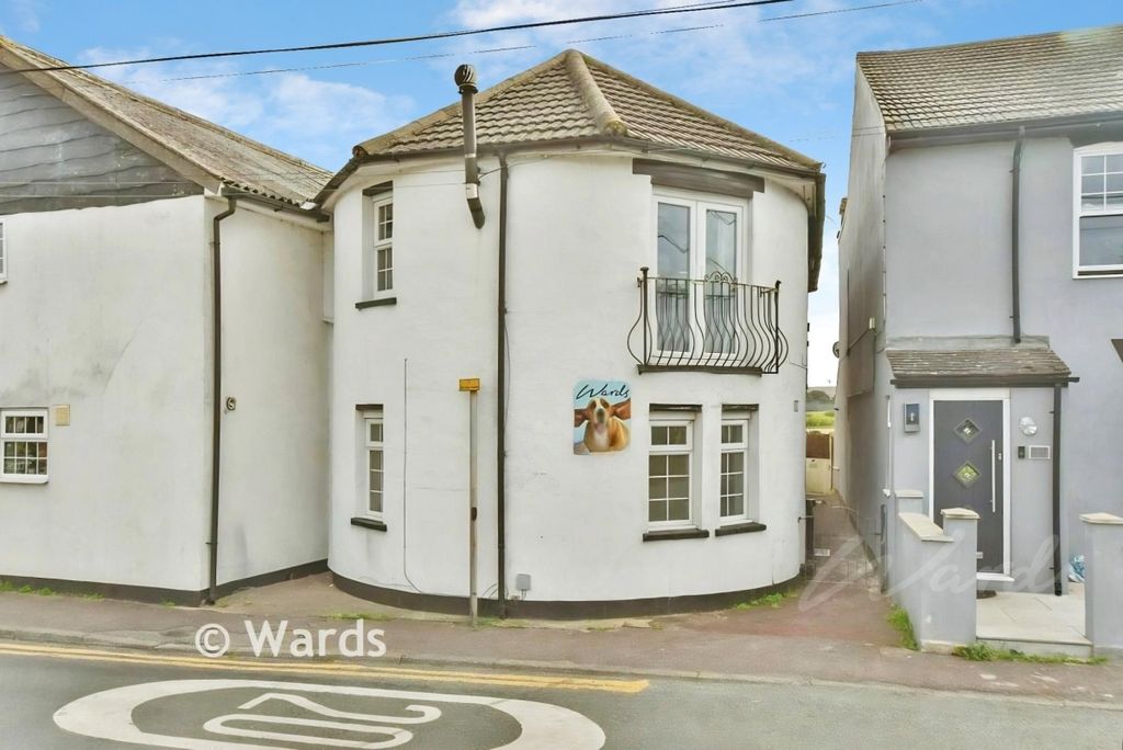 Property photo 1 of 13 Club Front