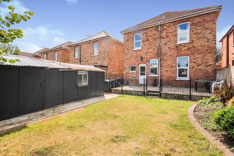 Property photo 3 of 14 Photo 26