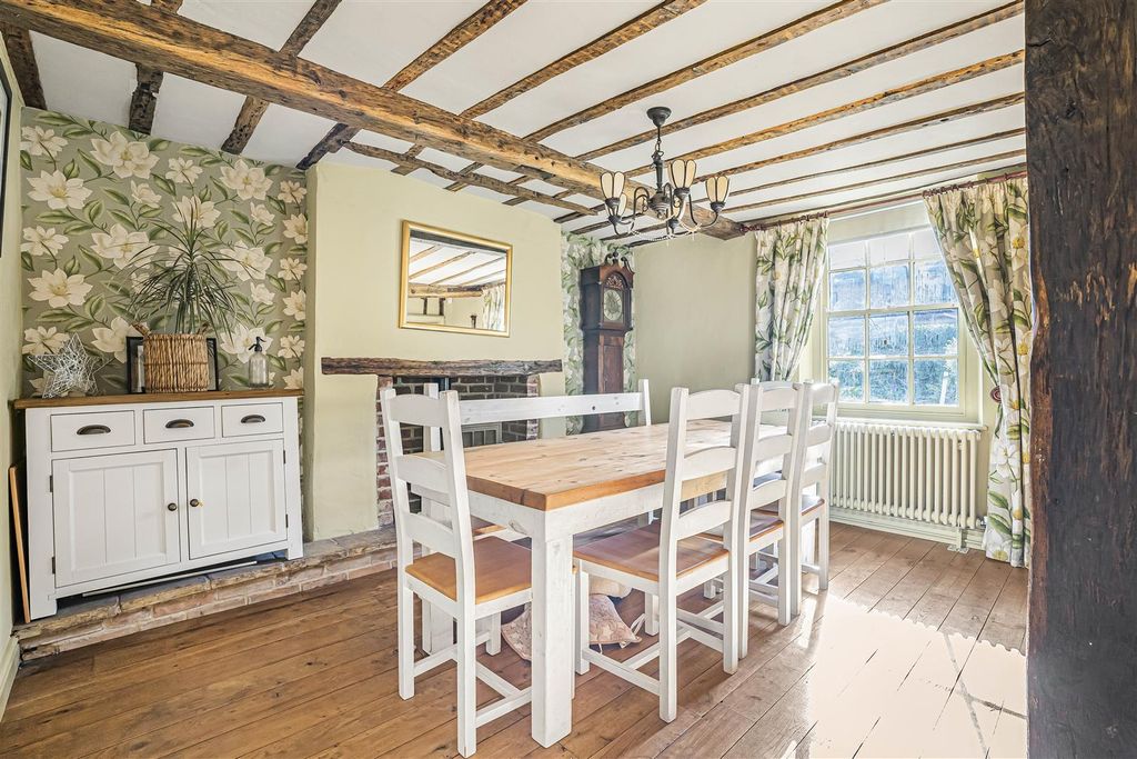 Property photo 3 of 56 6_51309.Jpg