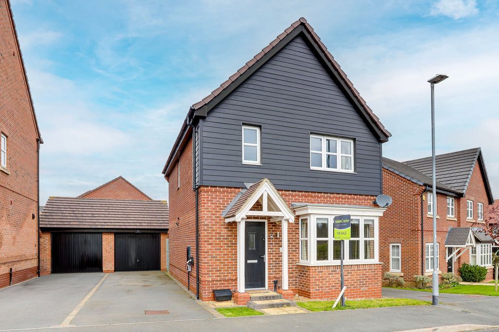 Property photo 1 of 21