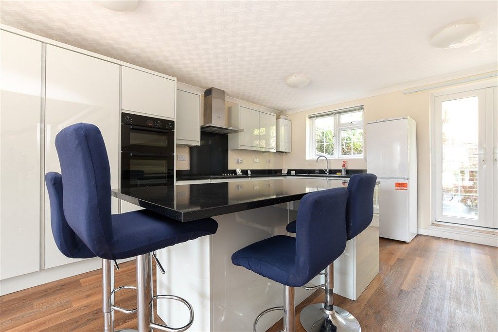 Property photo 2 of 14 Kitchen Lounge/Diner