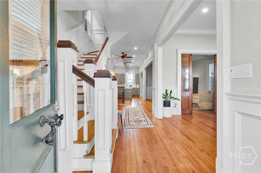 Property photo 1 of 31