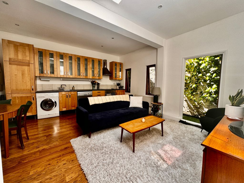 Additional image 16 of 3 bed maisonette for saleLiverpool Road, London N1