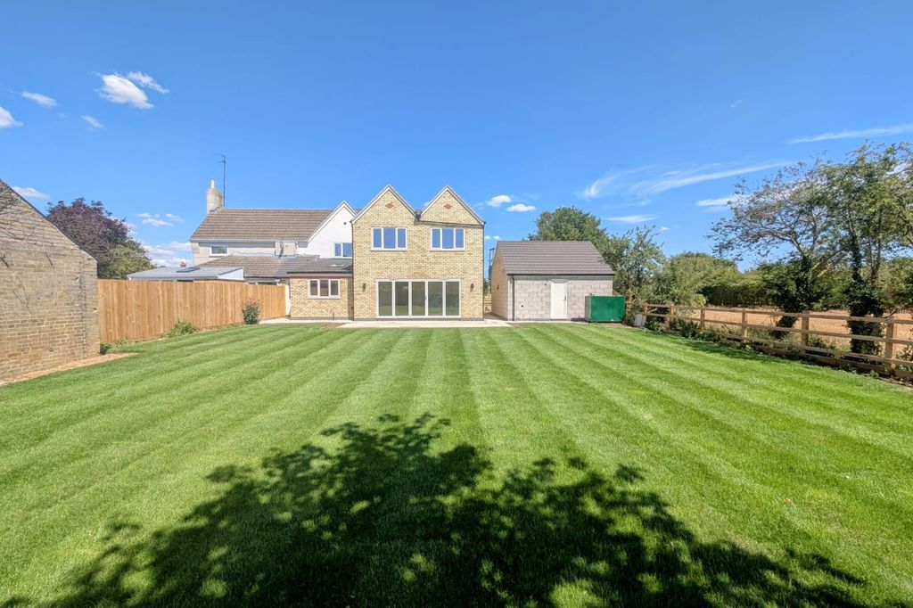Property photo 1 of 23