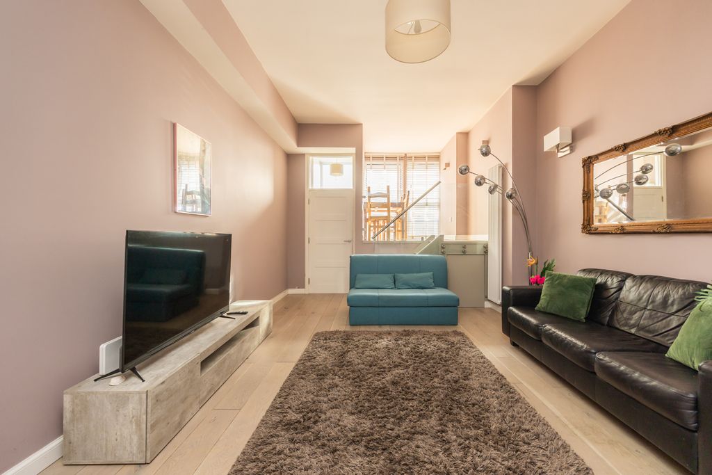 Property photo 3 of 16 Property Image 3