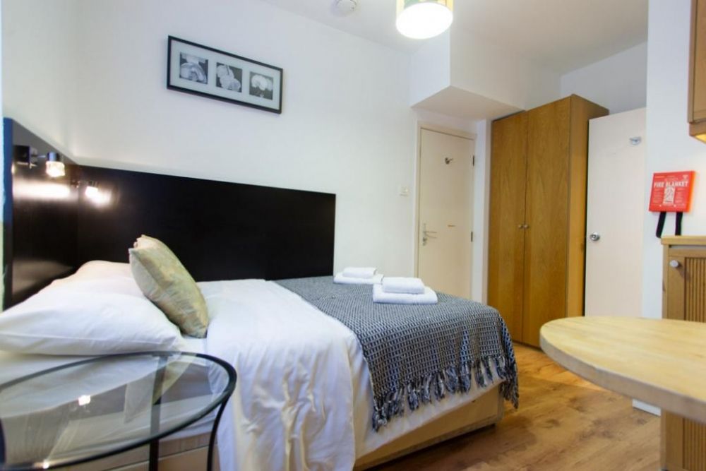 Property photo 3 of 6