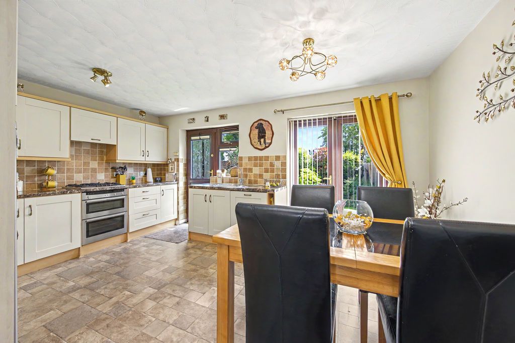 Property photo 2 of 29 Kitchen Diner
