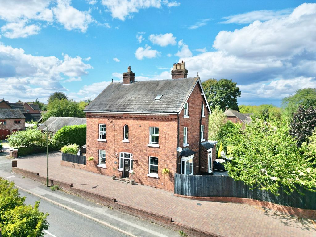 Property photo 1 of 47