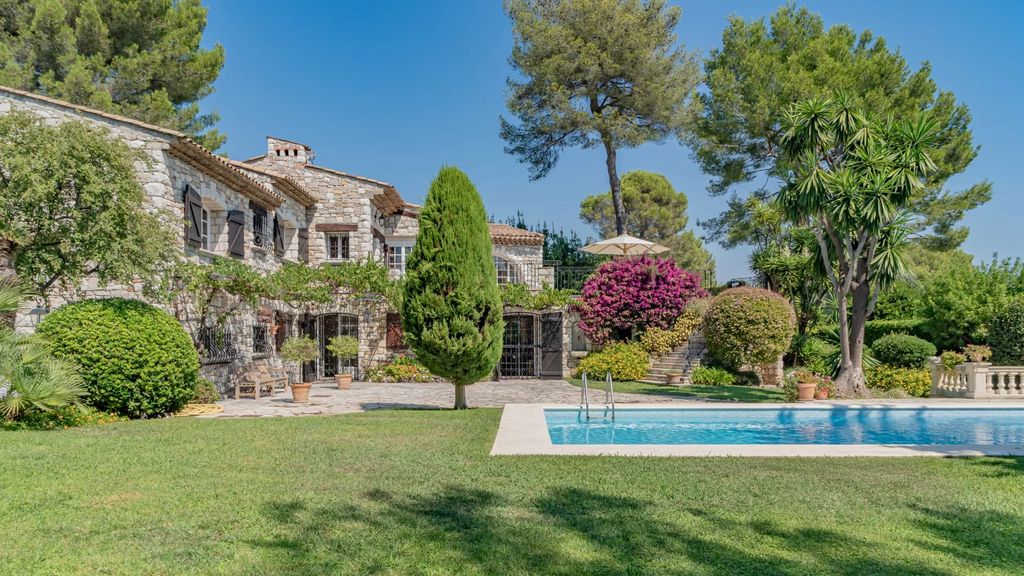 Property photo 1 of 24