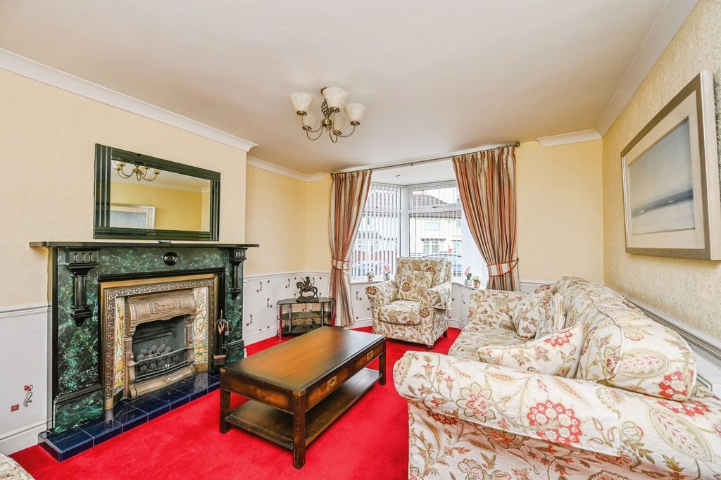 Property photo 3 of 15 Pbox-Img.Jpg