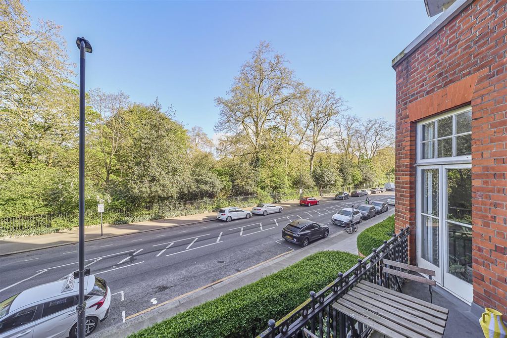 Property photo 2 of 12 Eden_Harper_Primrose_Mansions__Prince_Of_Wales_Dri