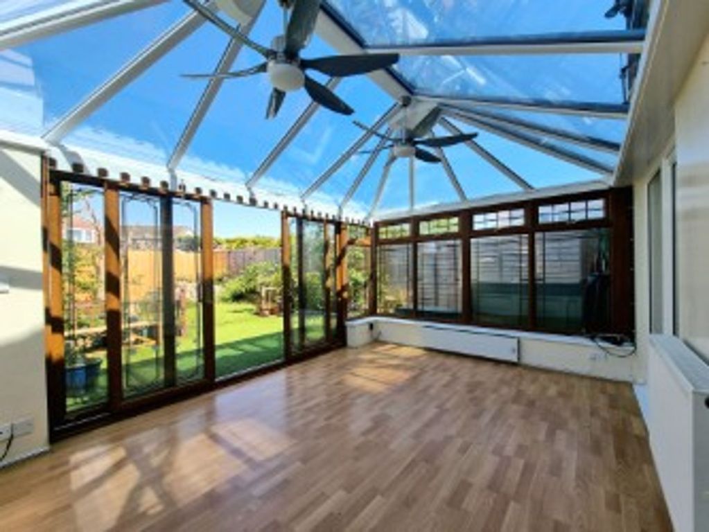 Property photo 2 of 31