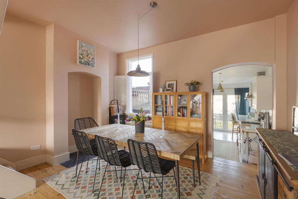 Property photo 3 of 15 Pbck8973.Jpg