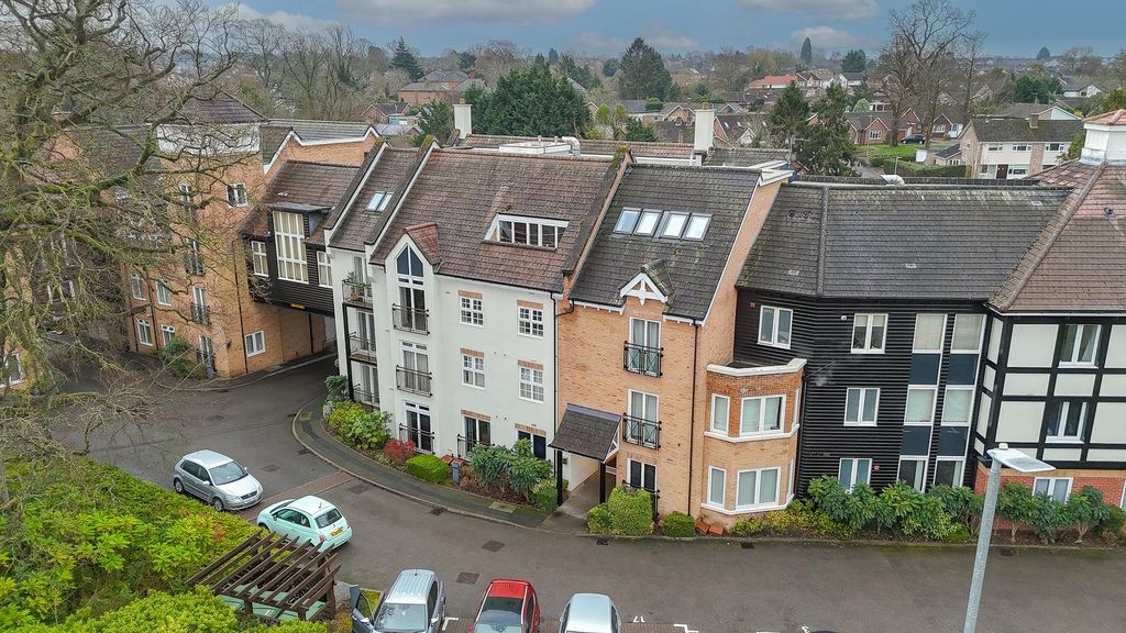 Property photo 1 of 25 Free Valuation