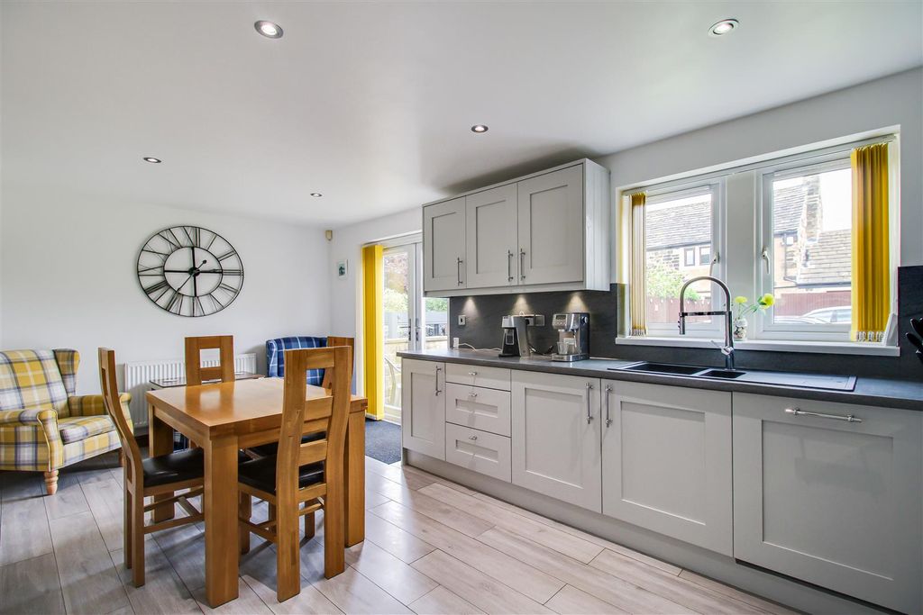 Property photo 3 of 14 Kitchen/Diner