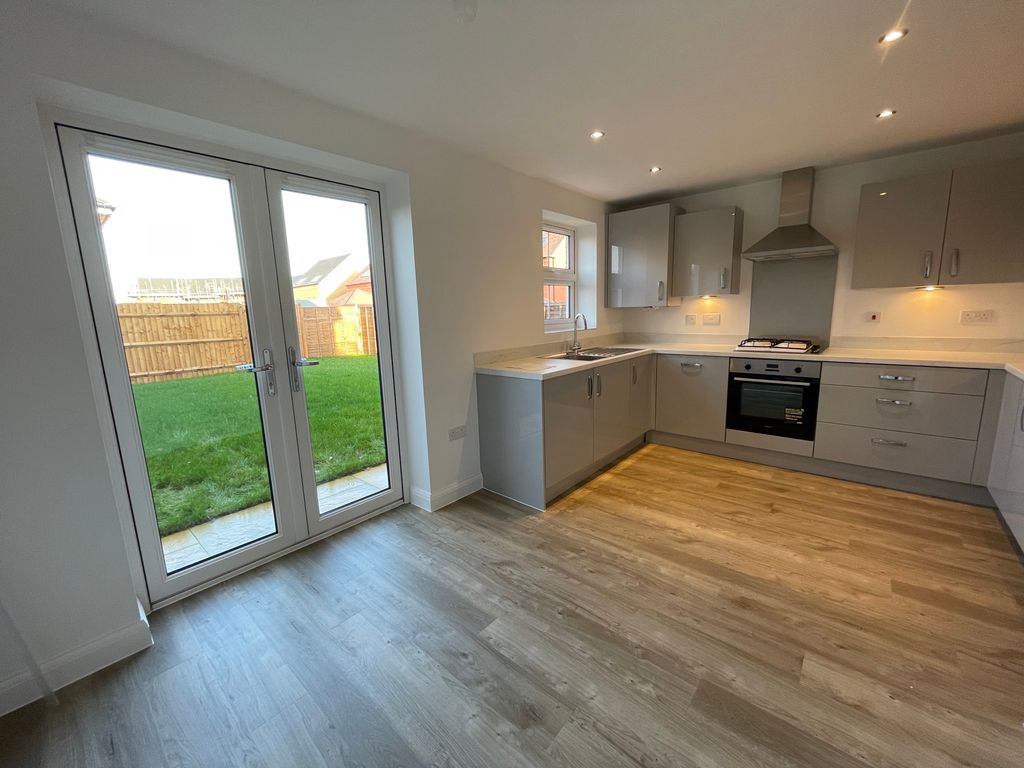 Property photo 3 of 10 Image