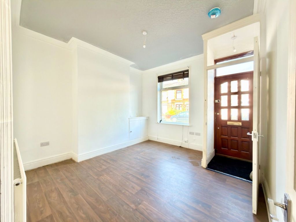 Property photo 2 of 24