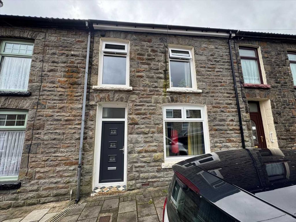 Property photo 1 of 17 Main Picture