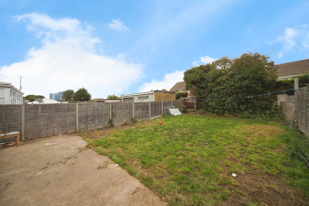 Property photo 3 of 18