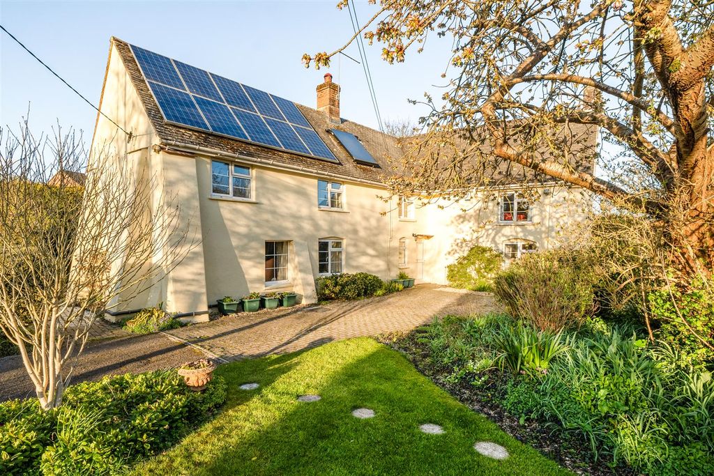 Property photo 3 of 17 1434961-3-69c4392B09A86.Jpg