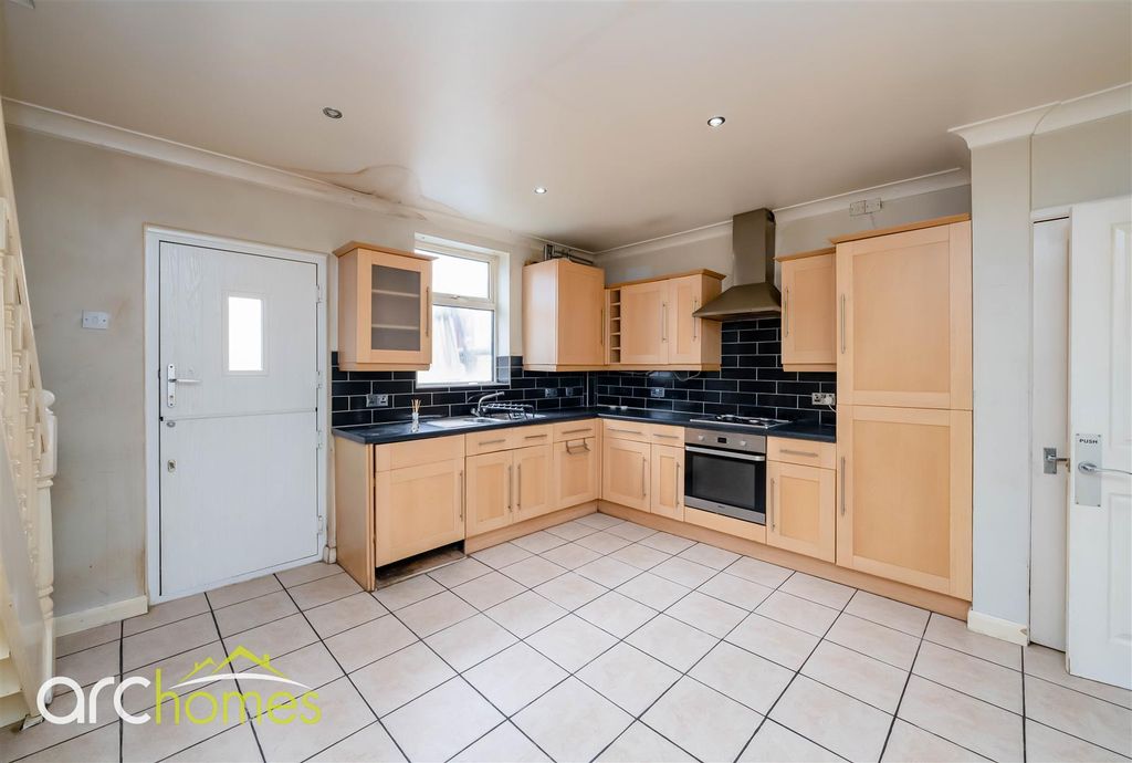 Property photo 3 of 13 Dsc01770-Edit.Jpg