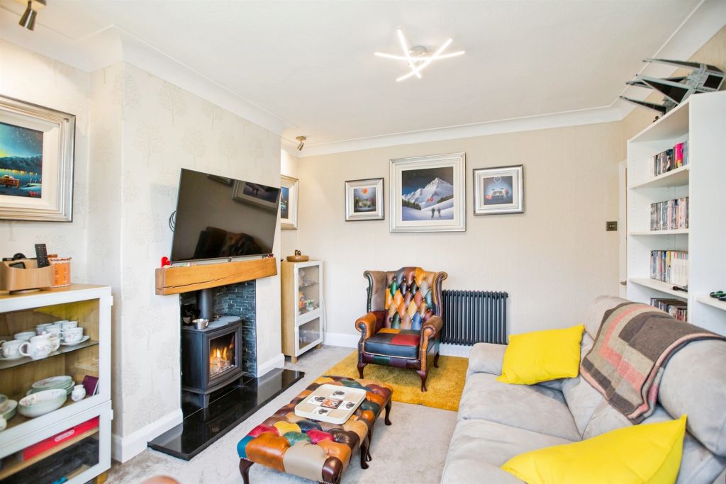 Property photo 2 of 17