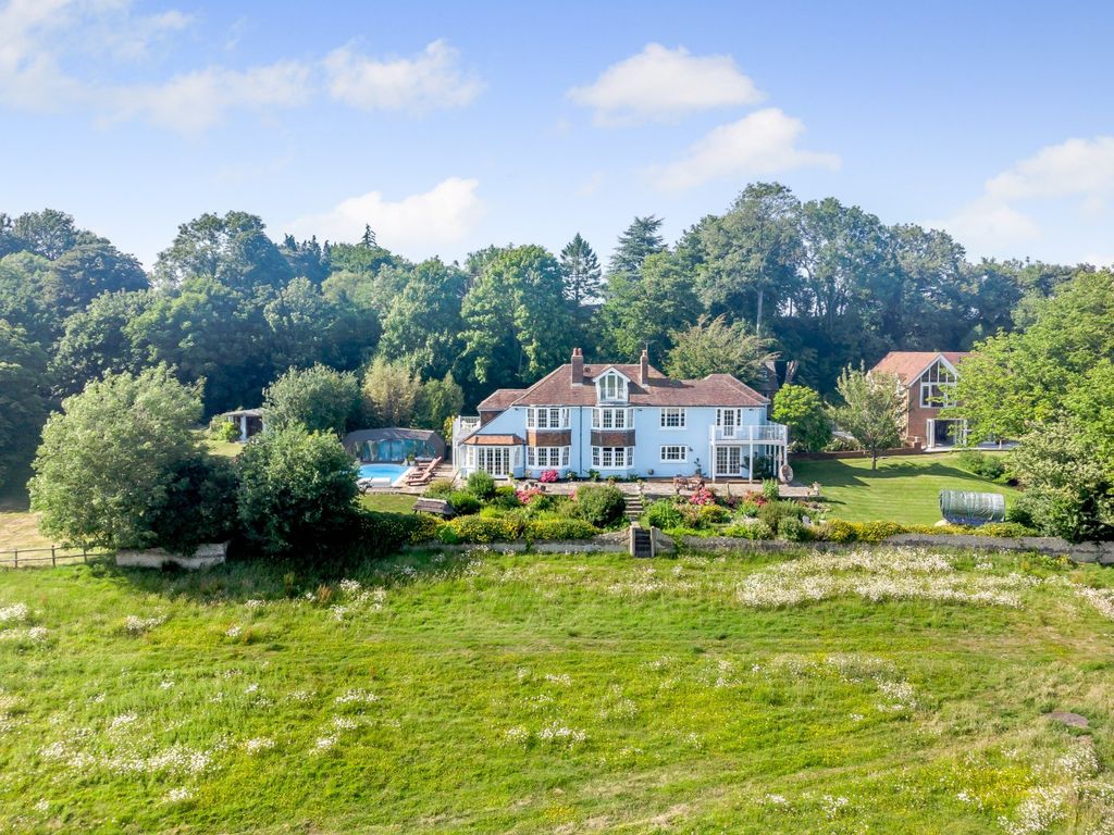 Property photo 2 of 42 Knoll Hill House