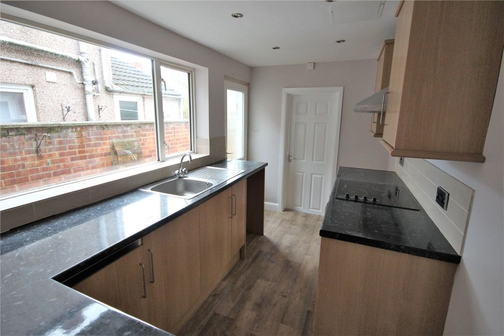 Property photo 2 of 10 Picture No. 07