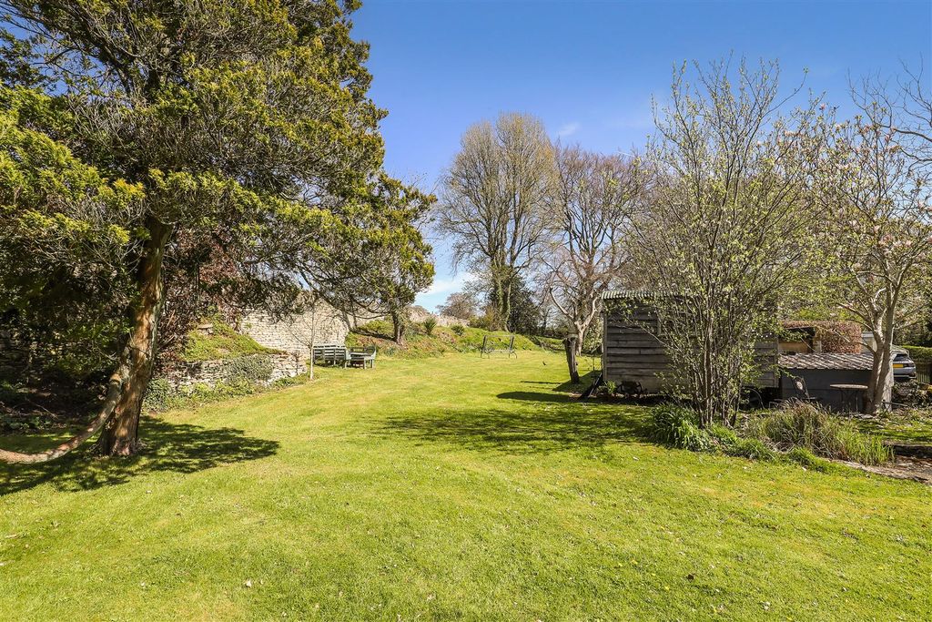 Property photo 2 of 51 Ph47_6498284.Jpg