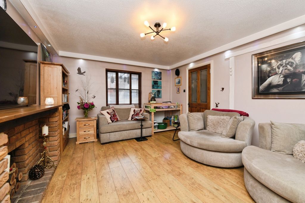 Property photo 3 of 20 Photo #3