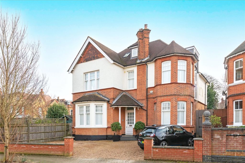 Property photo 1 of 15 Falcon House