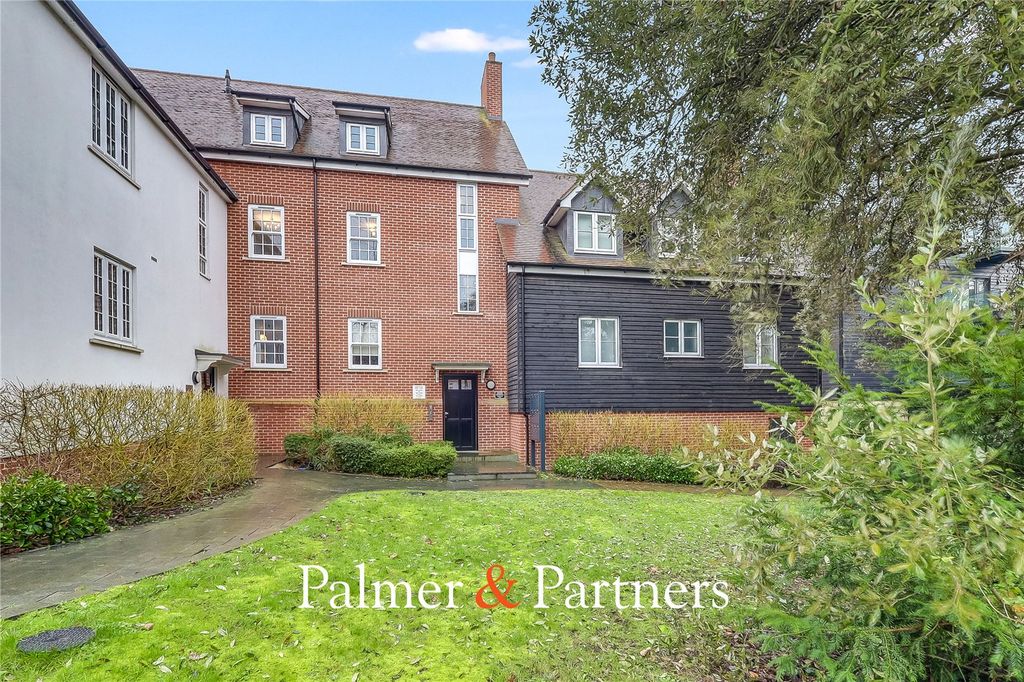 Property photo 2 of 11 Picture No. 12