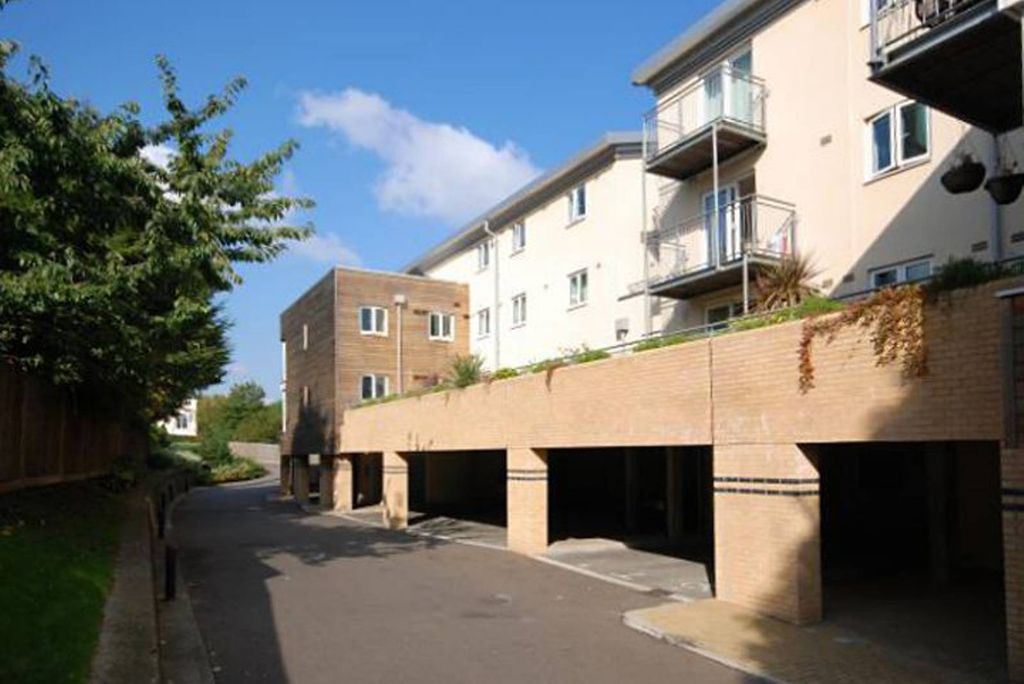 Property photo 2 of 6