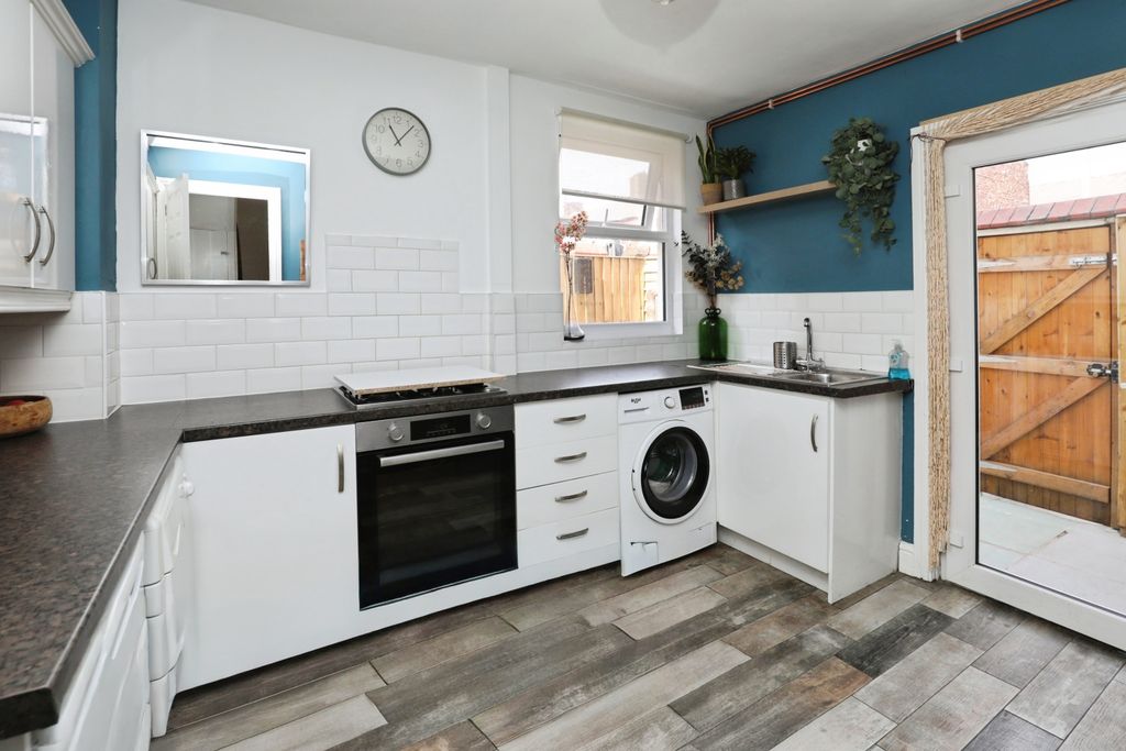 Property photo 1 of 15 Utility Room