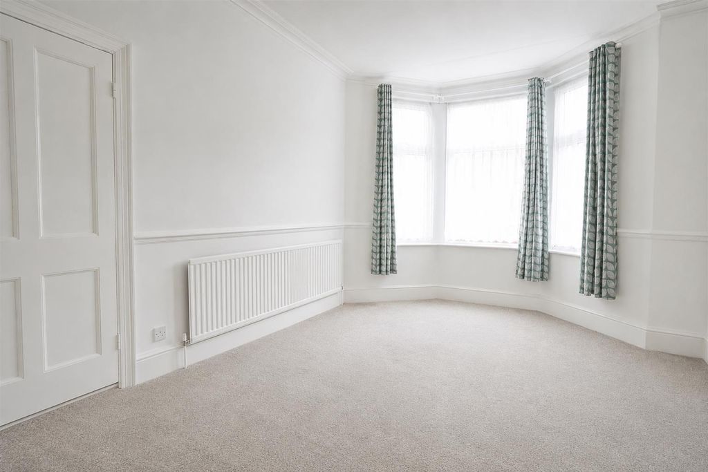 Property photo 3 of 5 211 2.Png