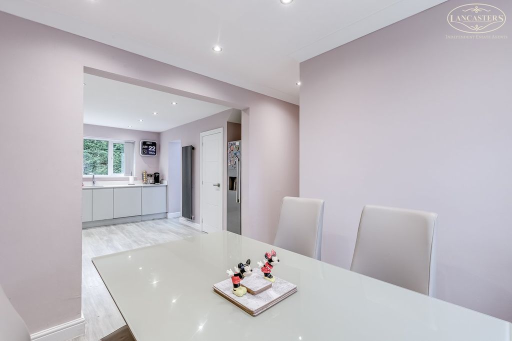 Property photo 3 of 22 Kitchen Dining Room