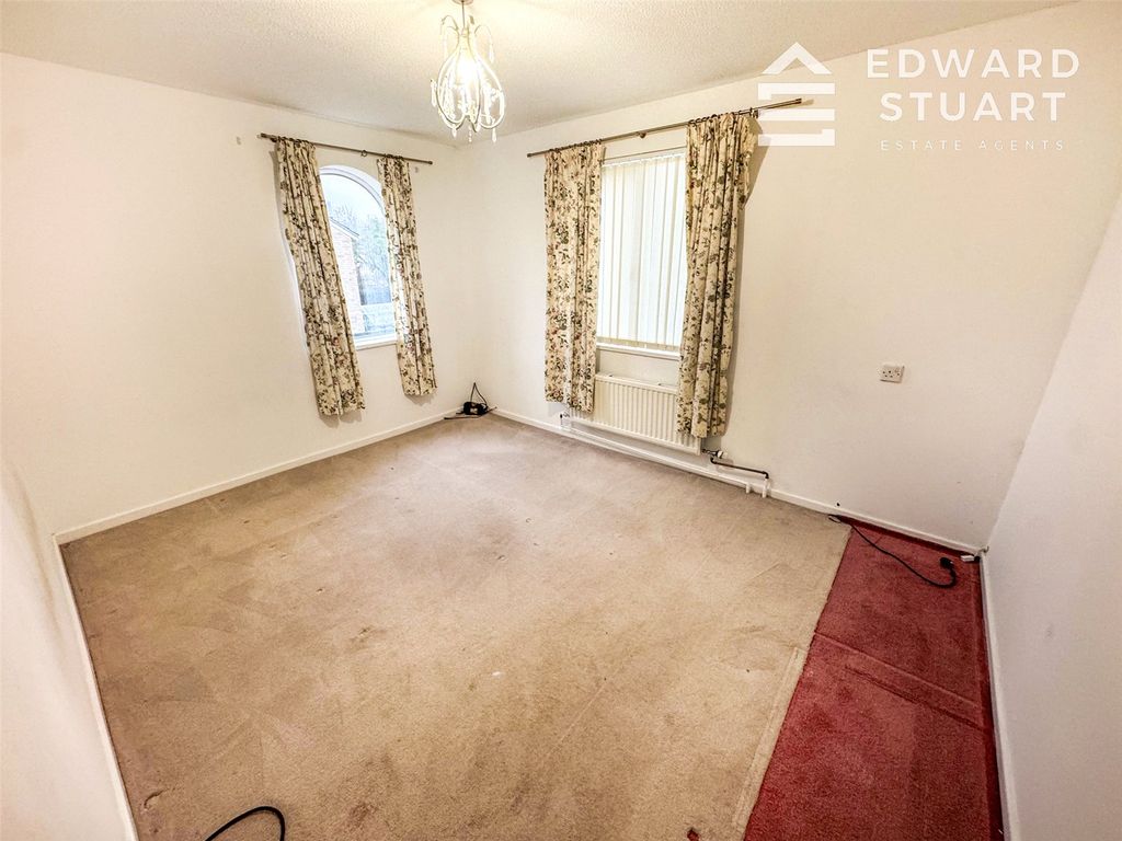 Property photo 3 of 8 Picture No. 01