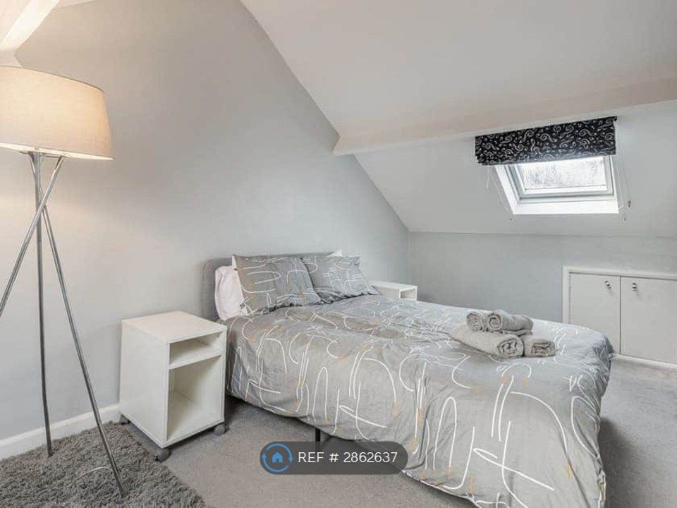 Property photo 3 of 3