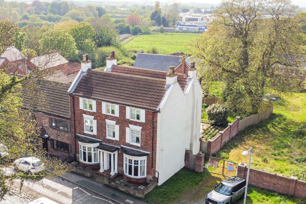 Property photo 2 of 21 4183826