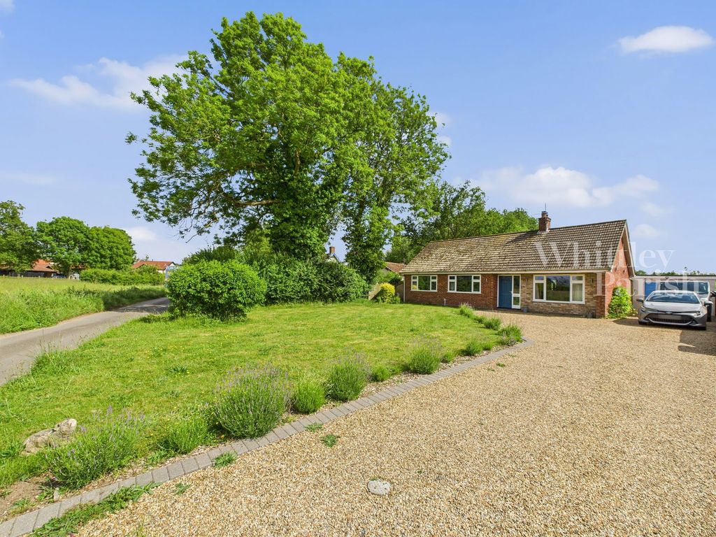 Property photo 2 of 25