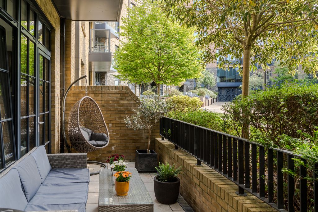 Property photo 3 of 27 278397 - 2, 7, Valentine Place-22.Jpg