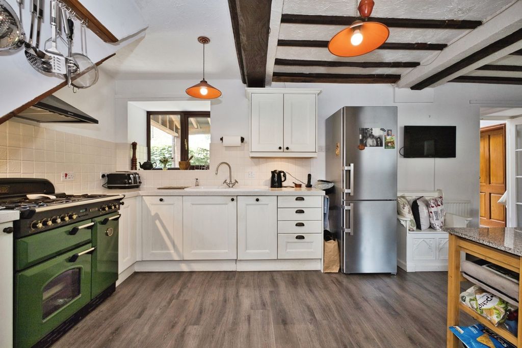 Property photo 3 of 24 Pbox-Img.Jpg