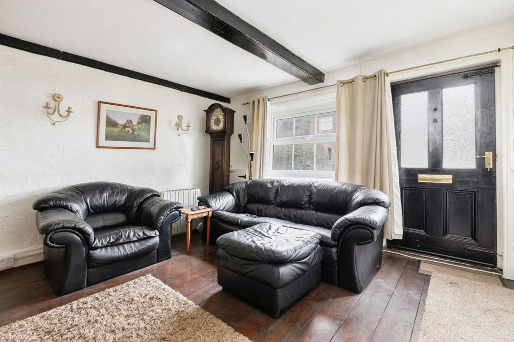 Property photo 3 of 17 Photography